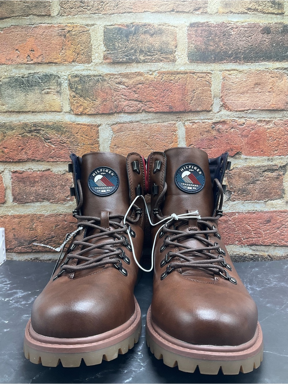 Tommy Hilfiger Jeffi Alpine Hiker Boot Brown Navy Lug Sole Sz 9.5 New